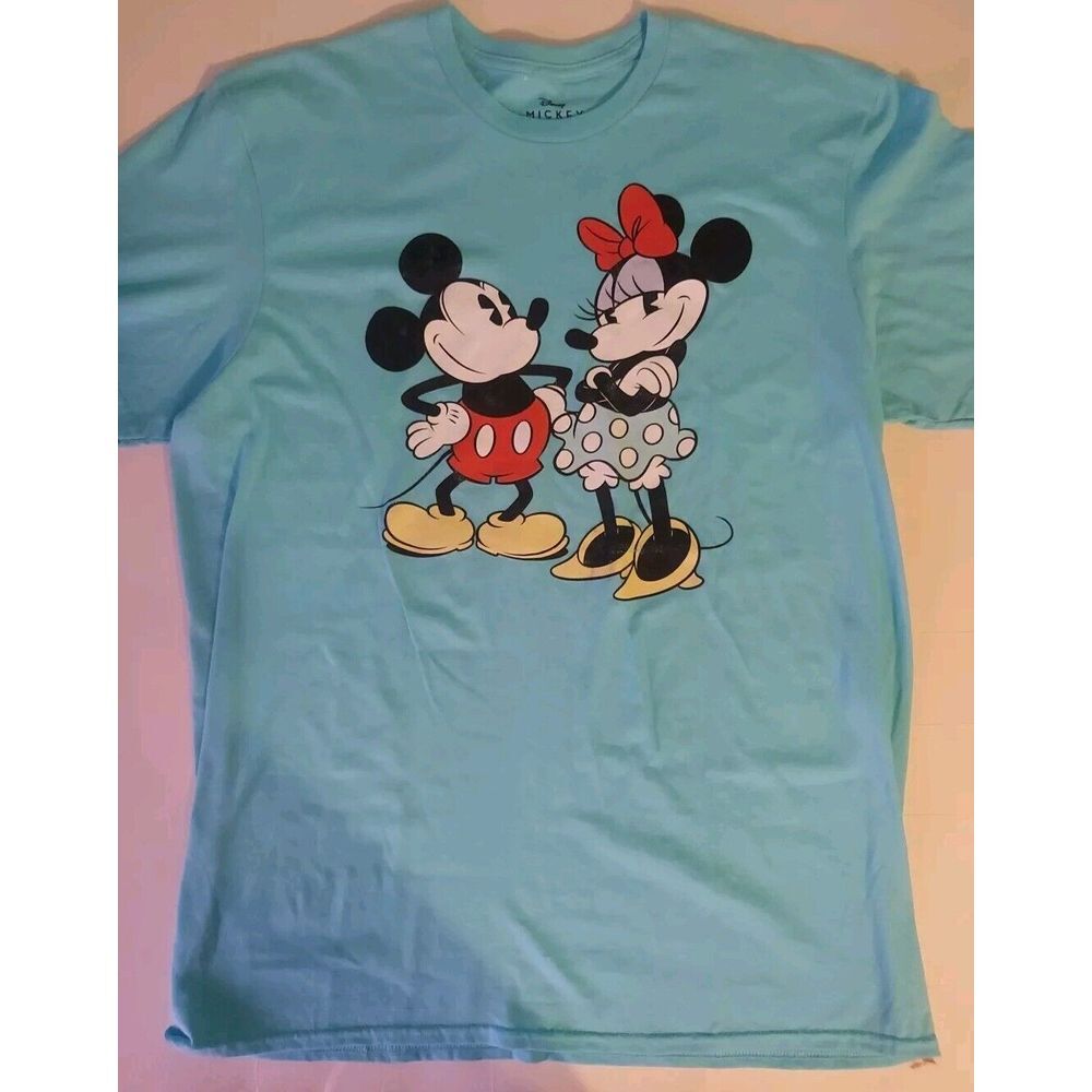 Disney Mickey And Minnie T Shirt  Large‎